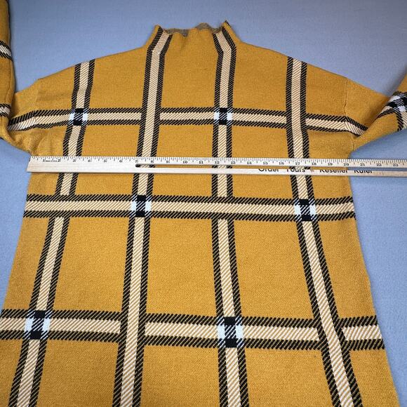 Tahari Sweater Womens Medium Gold White Black Plaid Mock Turtleneck Pullover - Picture 6 of 11